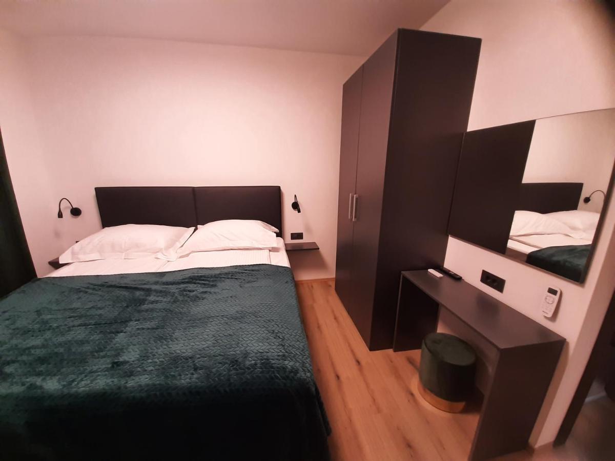 Apartman Mate Лопар Экстерьер фото