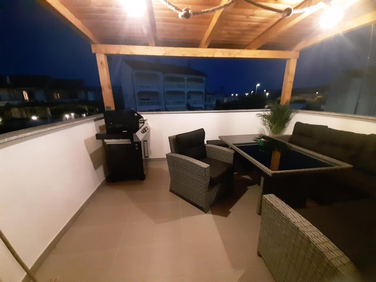 Apartman Mate Лопар Экстерьер фото